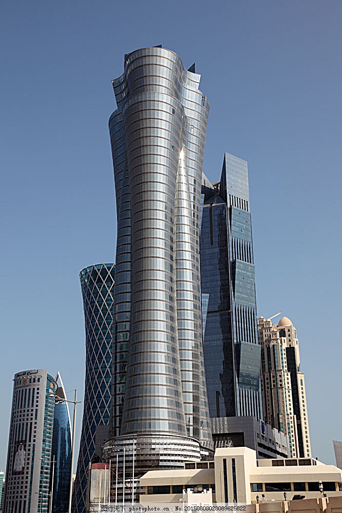 圆形高楼建筑物